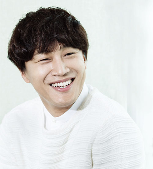 차태현 배우의 친근함 속 유쾌한 에너지, 장르를 넘나드는 생활 밀착형 연기, 대중과 함께 성장한 배우의 길