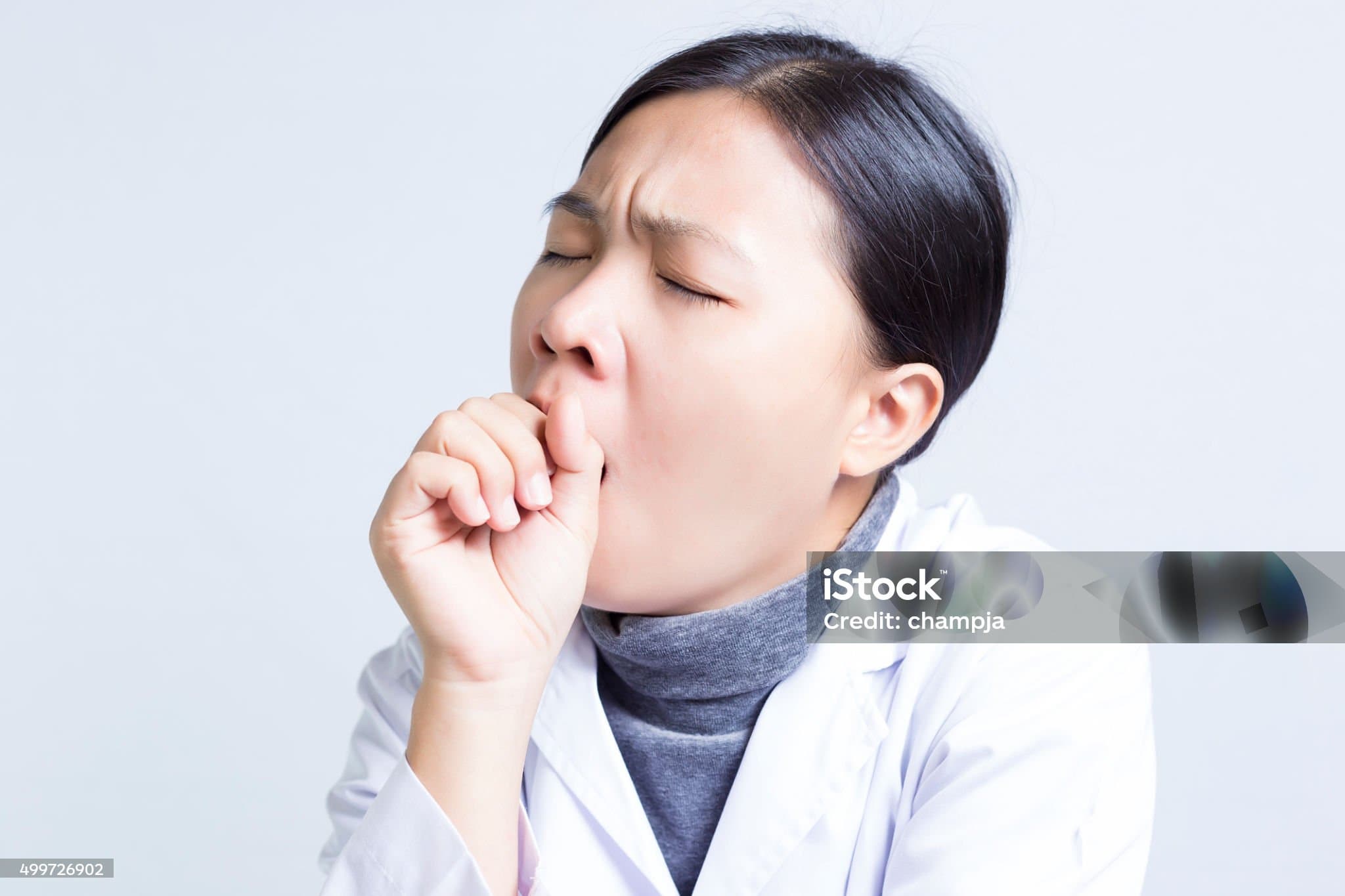 목이 간질간질하고 마른기침이 납니다, 혹시 이것 때문일까요?