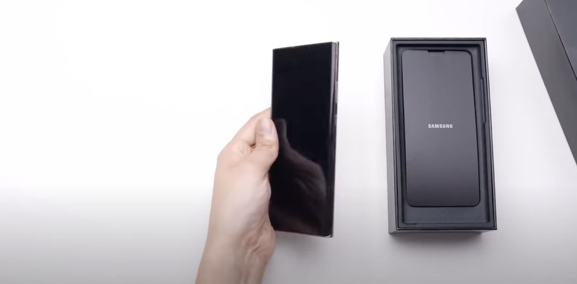 갤럭시-노트-20-울트라-디자인