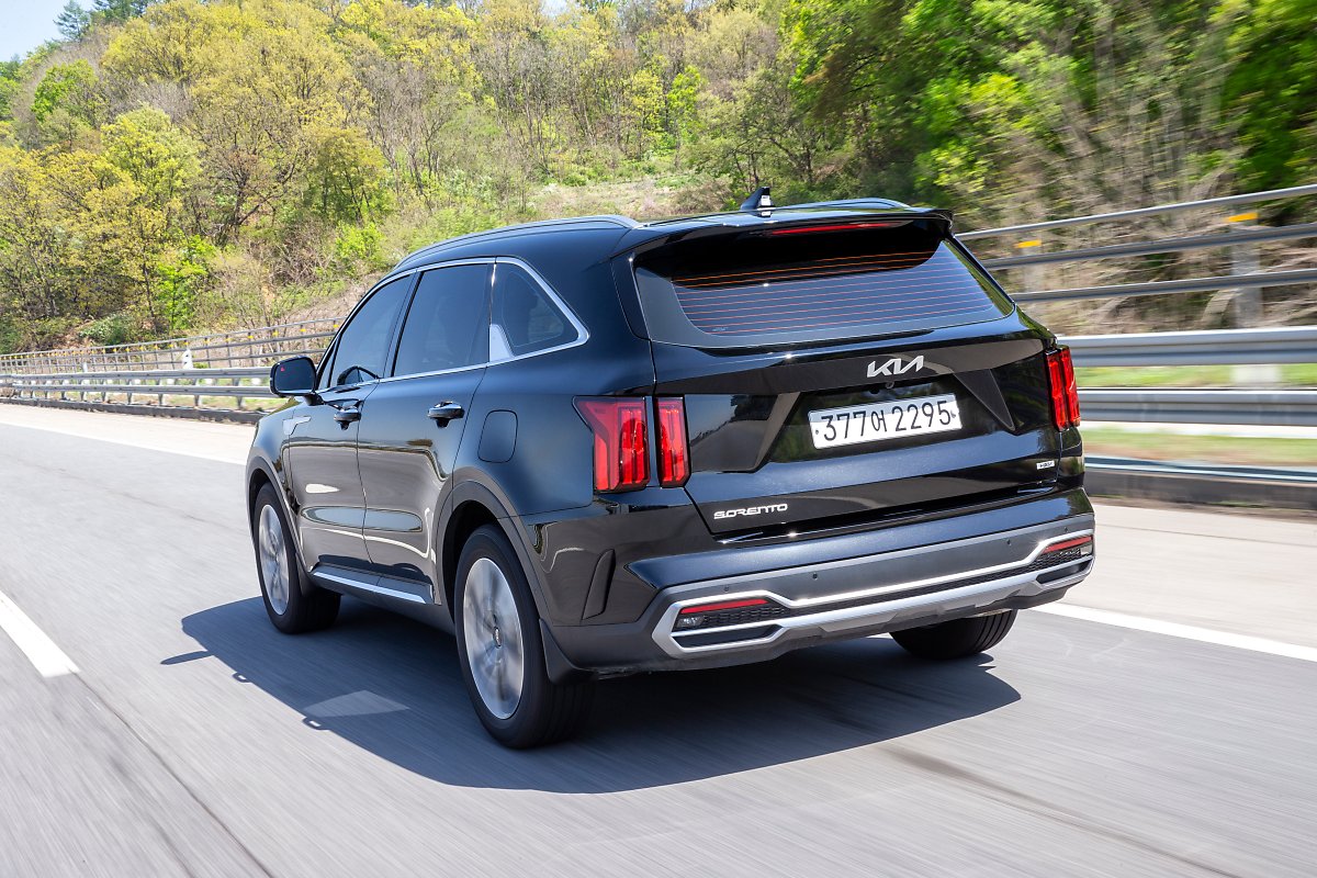 트리플 엔터테이너...기아 쏘렌토 하이브리드