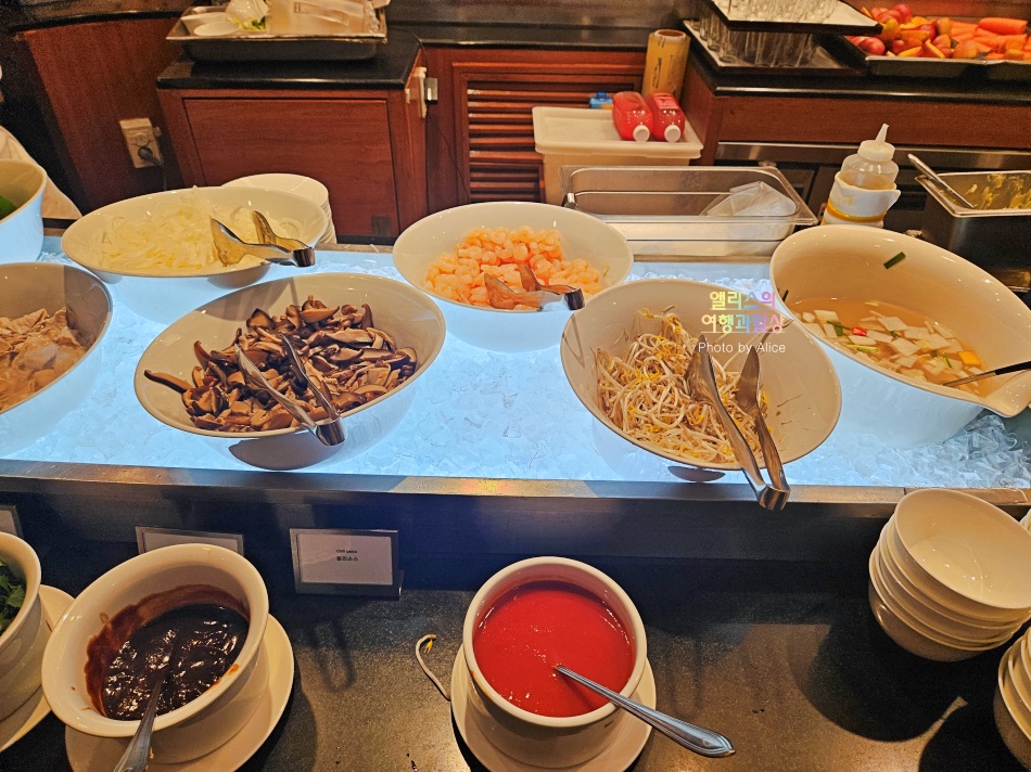 인터컨티넨탈 서울 코엑스 호텔 브래서리 조식 솔직 후기 - 아주 만족!
