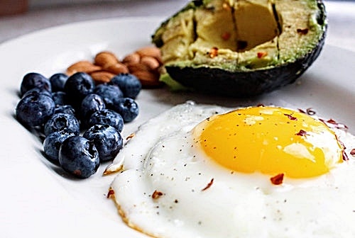 4. 건강한 지방 섭취