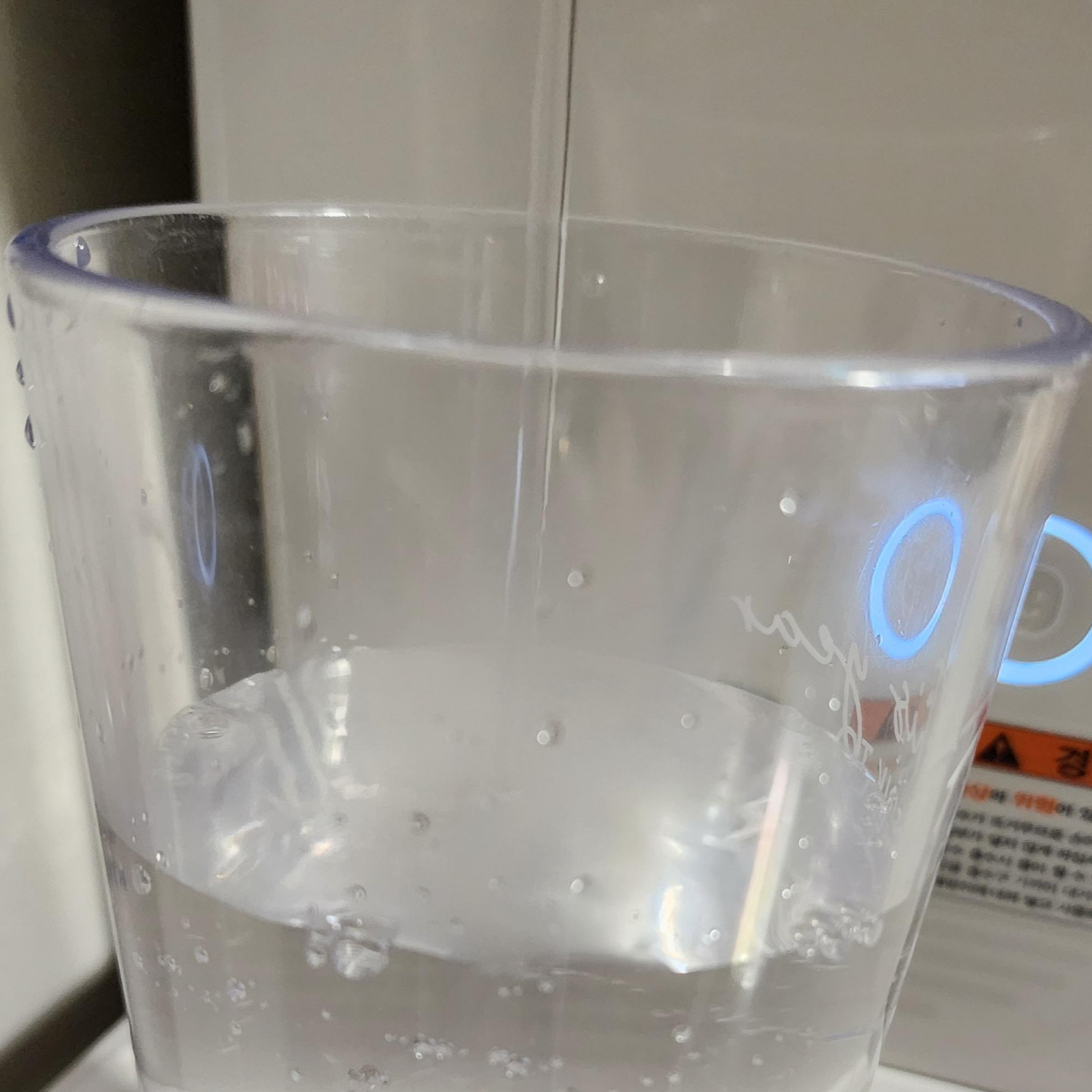 물을 충분히 마셔야 하는 이유와 올바른 수분 섭취법