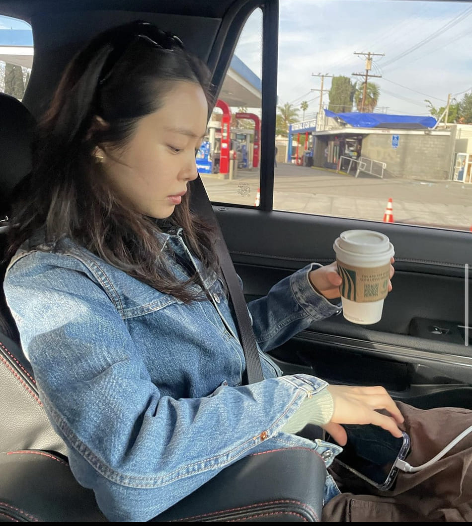 손나은 사복 패션