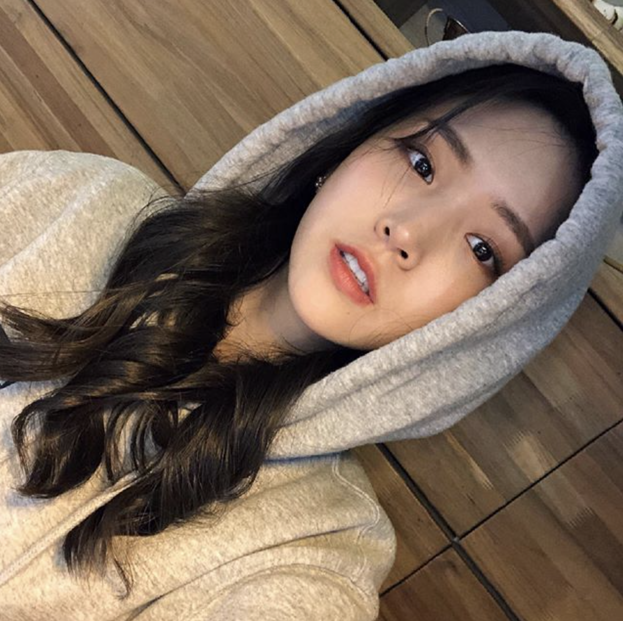 김지은28