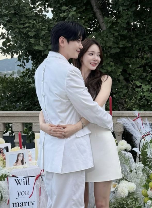 강균성 유하진 결혼 총정리｜14살 나이 차&middot;9년 만의 재회&middot;10월 30일 결혼식&middot;프러포즈&middot;혼전순결 고백