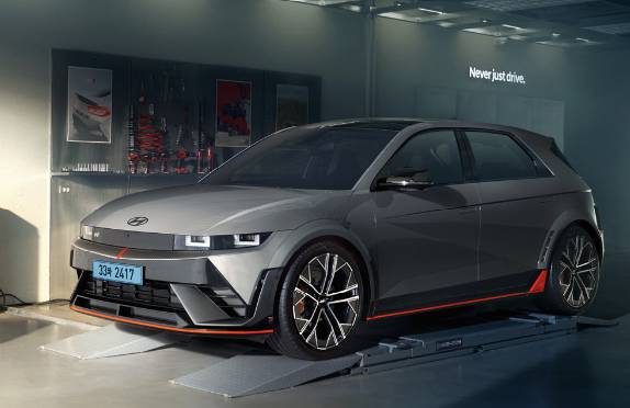 에코트로닉 그레이 펄(색상코드 : PE2)