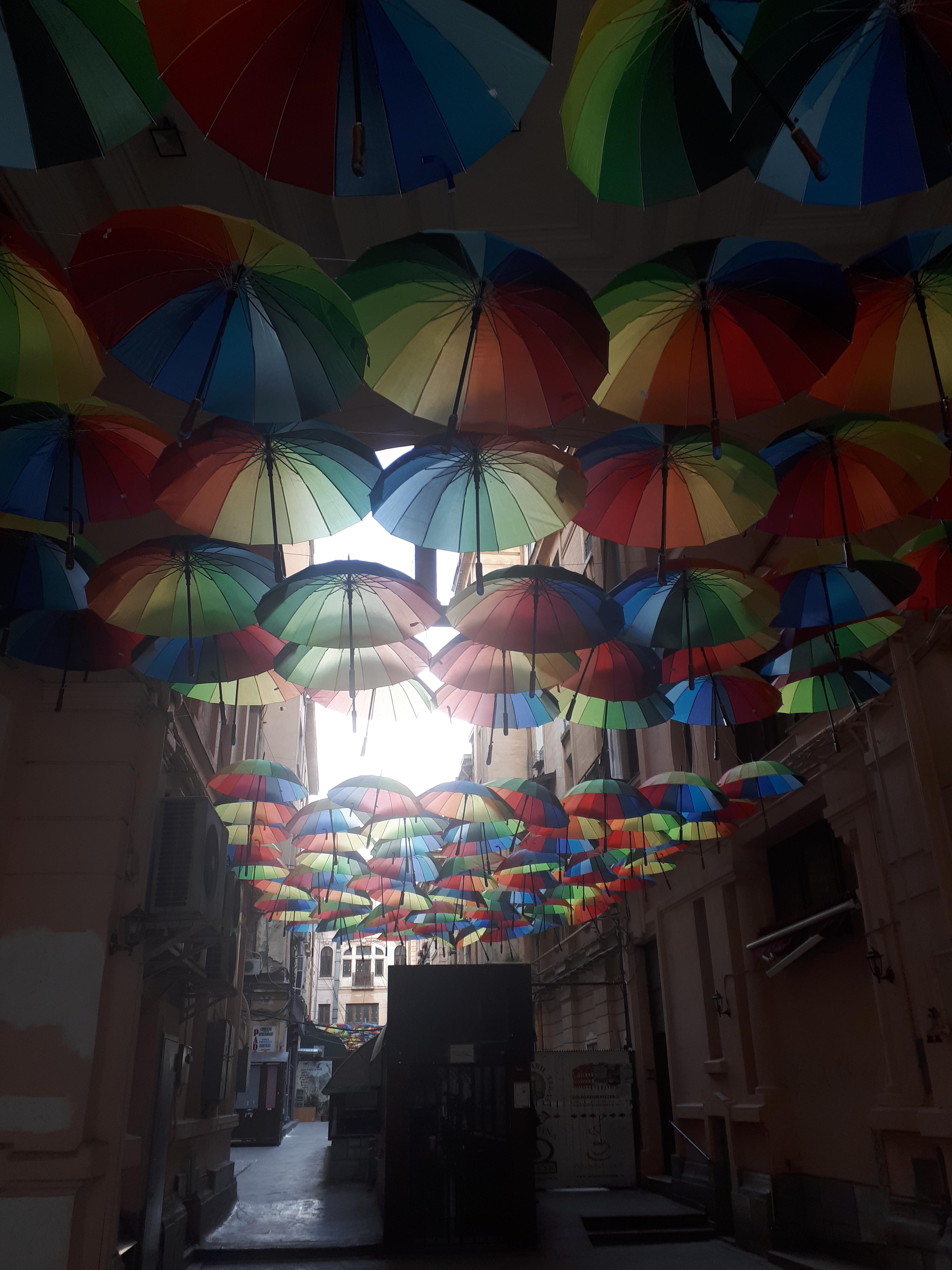 루마니아 부쿠레슈티 올드 타운 립스카니 지구 우산 거리