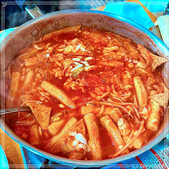 생방송 투데이 월곡, 동덕여대 13년, 행복을 선물하는 추억 쉼터, 즉석떡볶이 맛집