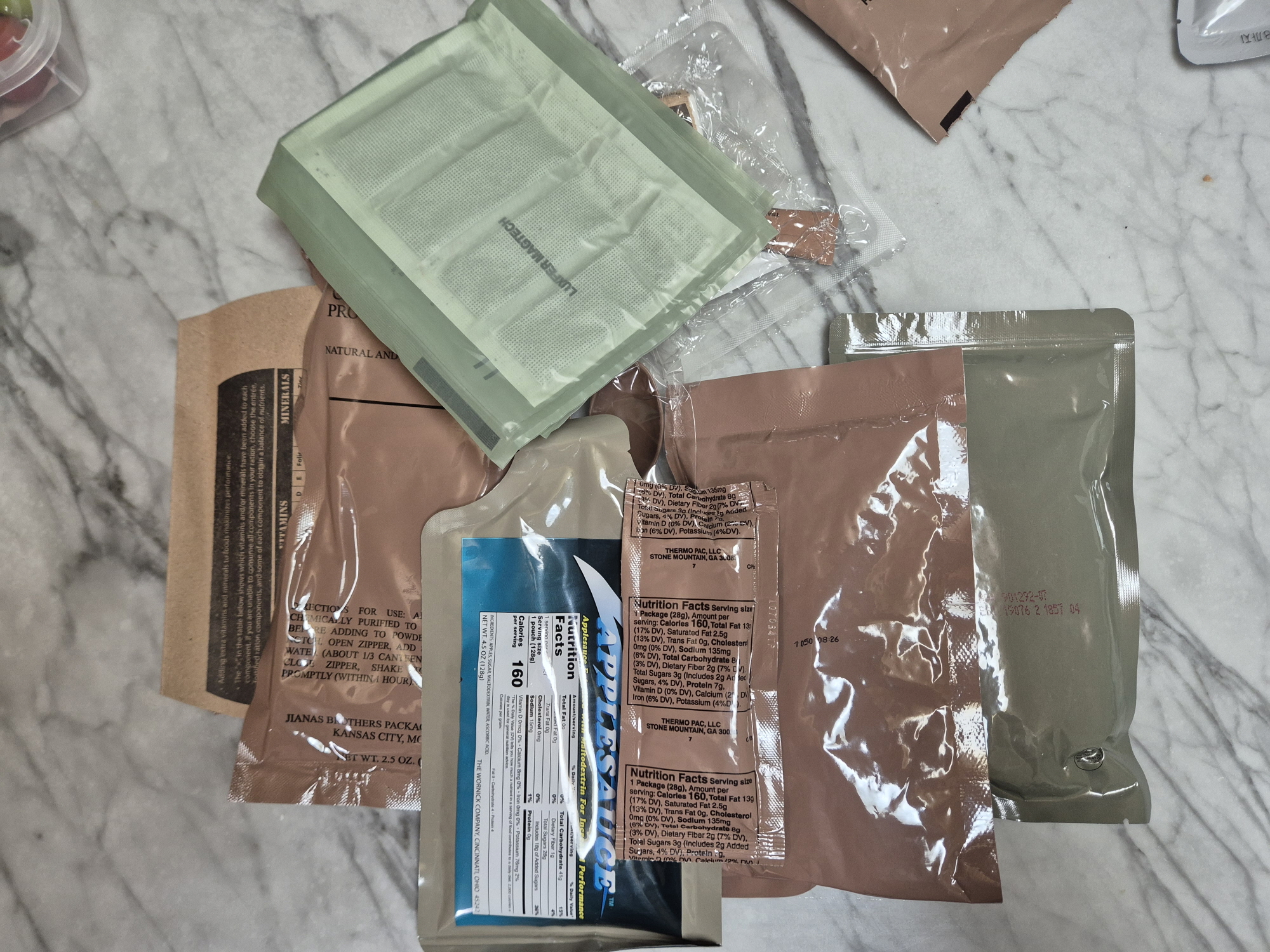 미군 전투식량 MRE 구성품