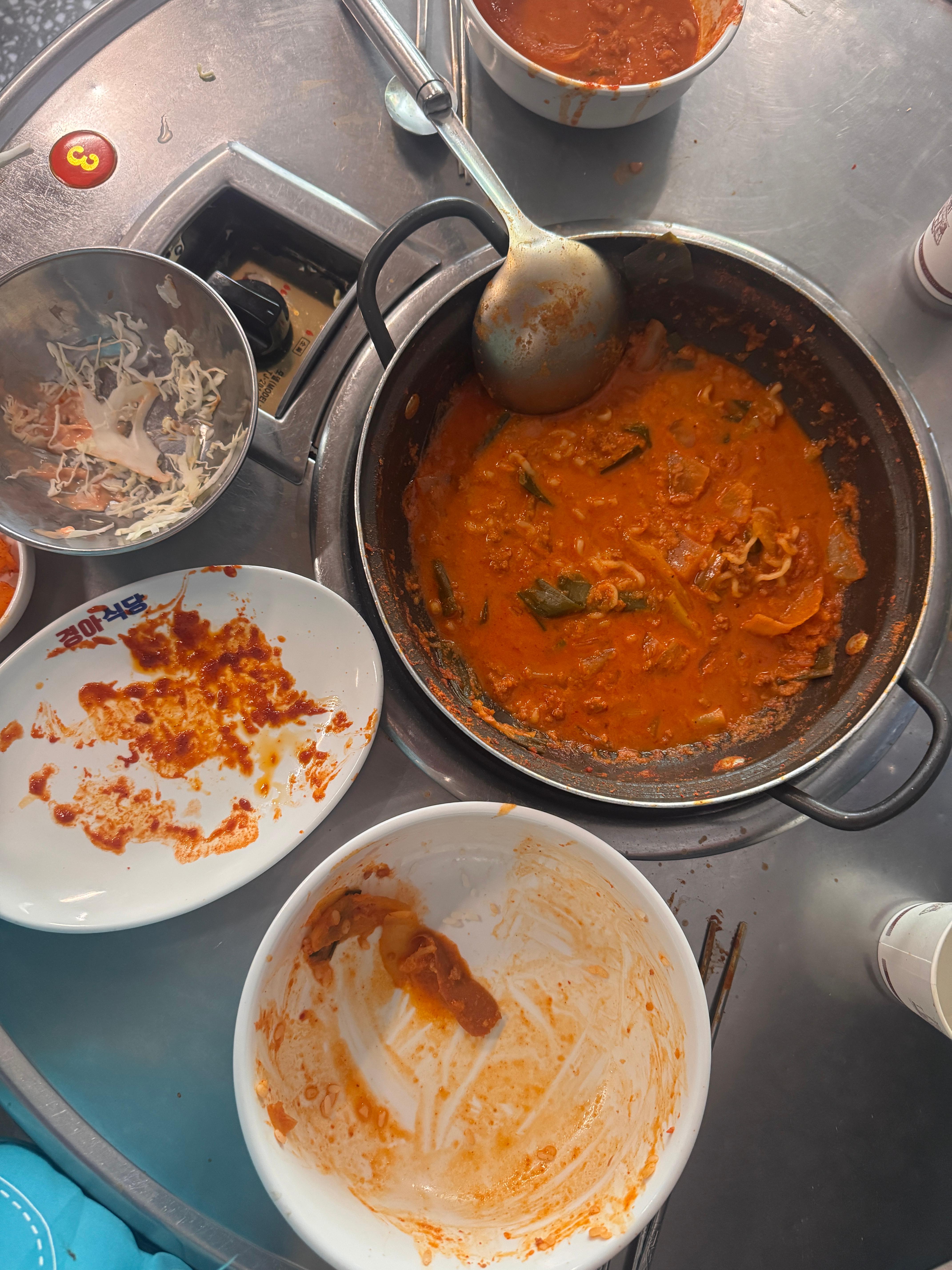 마곡 경아식당 햄폭탄부대찌개 푸짐하게 먹은 모습