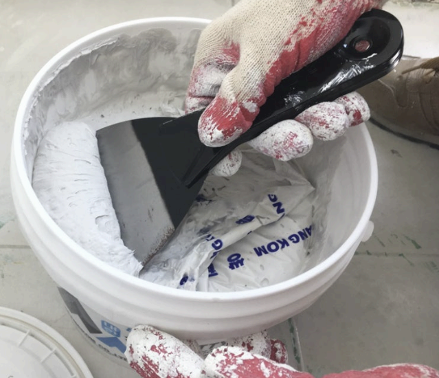 바탕면 정리 퍼티 작업