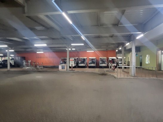 골프장-백내려놓는곳-카트