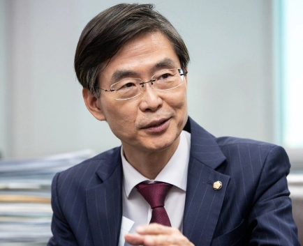 조경태 의원 프로필 나이 고향 학력 재산