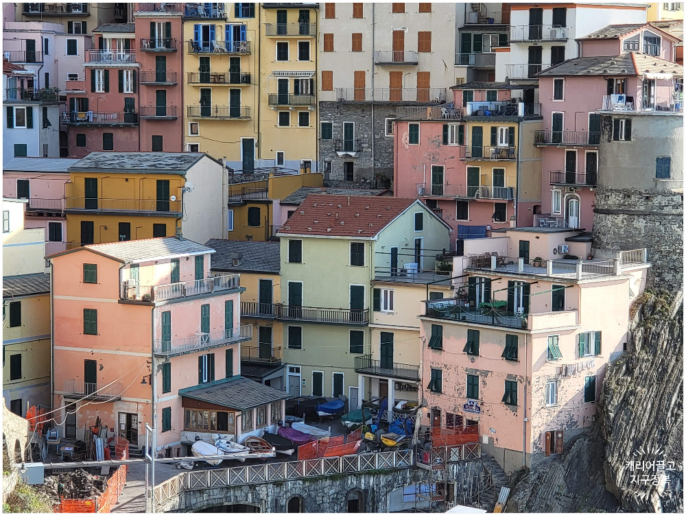 친퀘테레, 마나롤라에 가다.