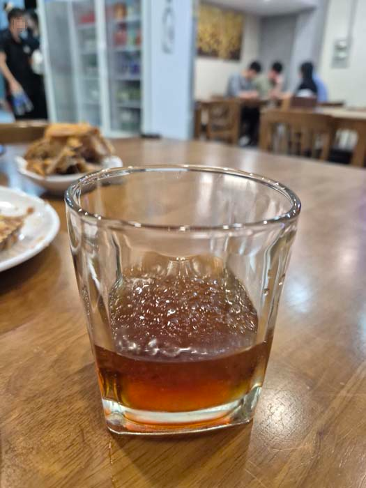 한솔식당 매실주스 서비스