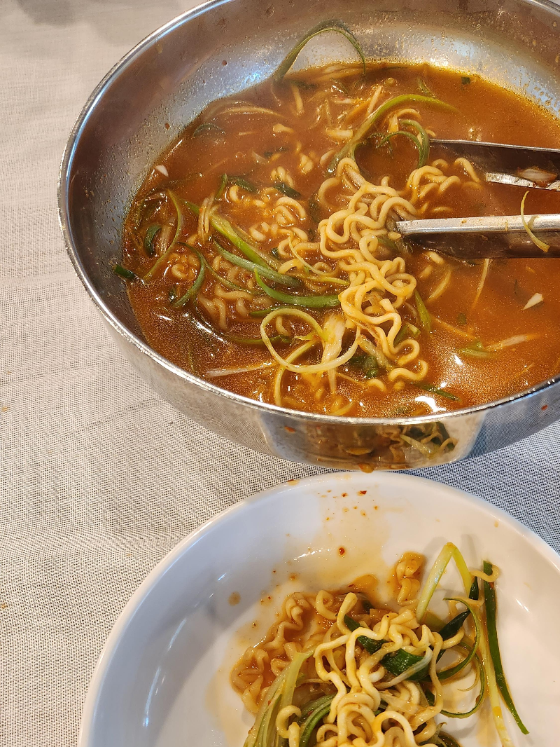 가평 솥뚜껑닭볶음탕