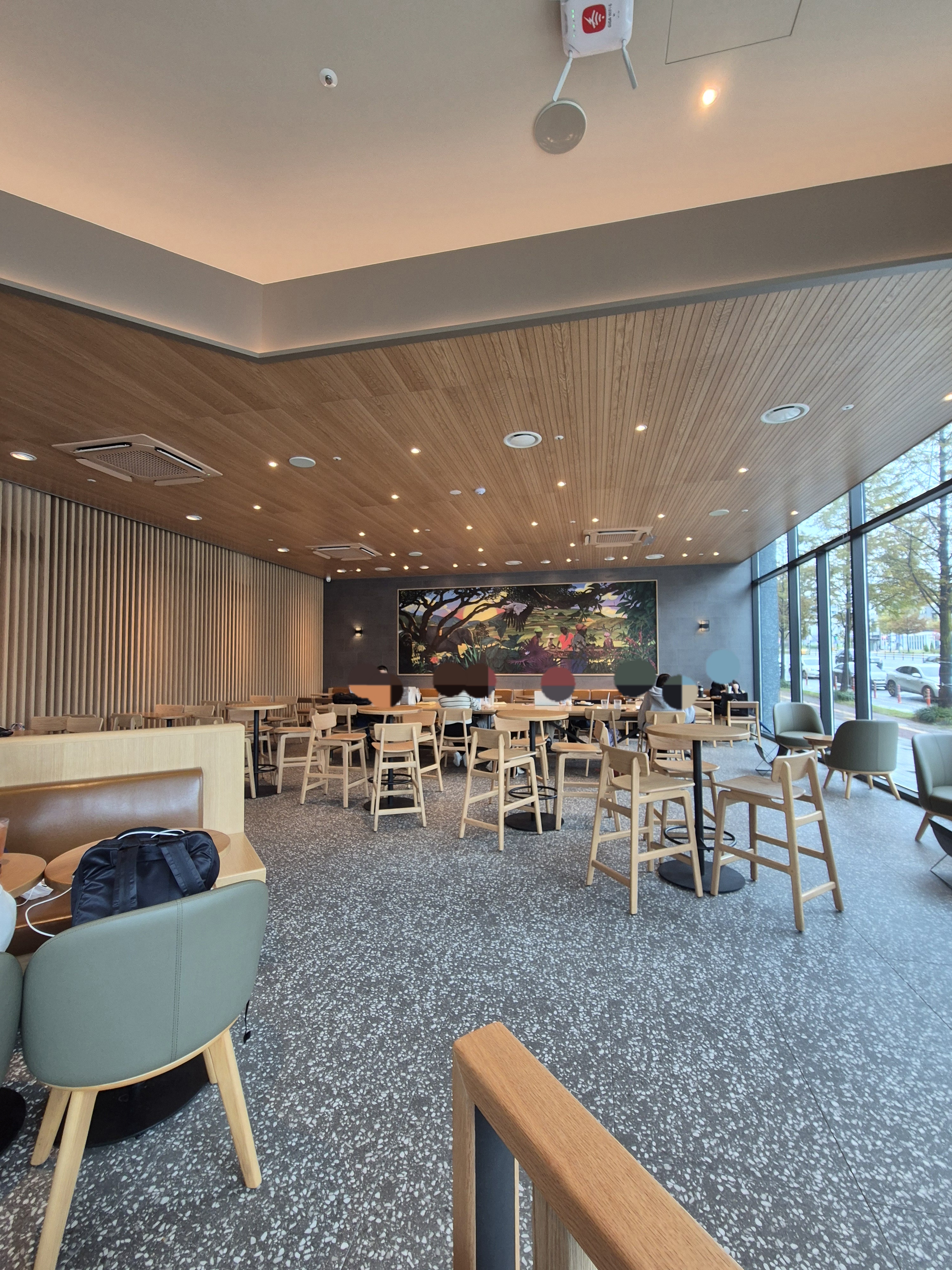 관저동 스타벅스 내부사진