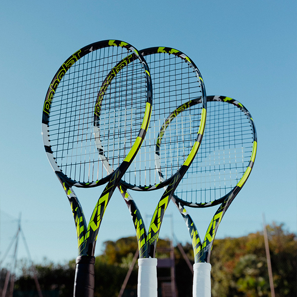 퓨어 에어로 2023 옆에서 본 사진