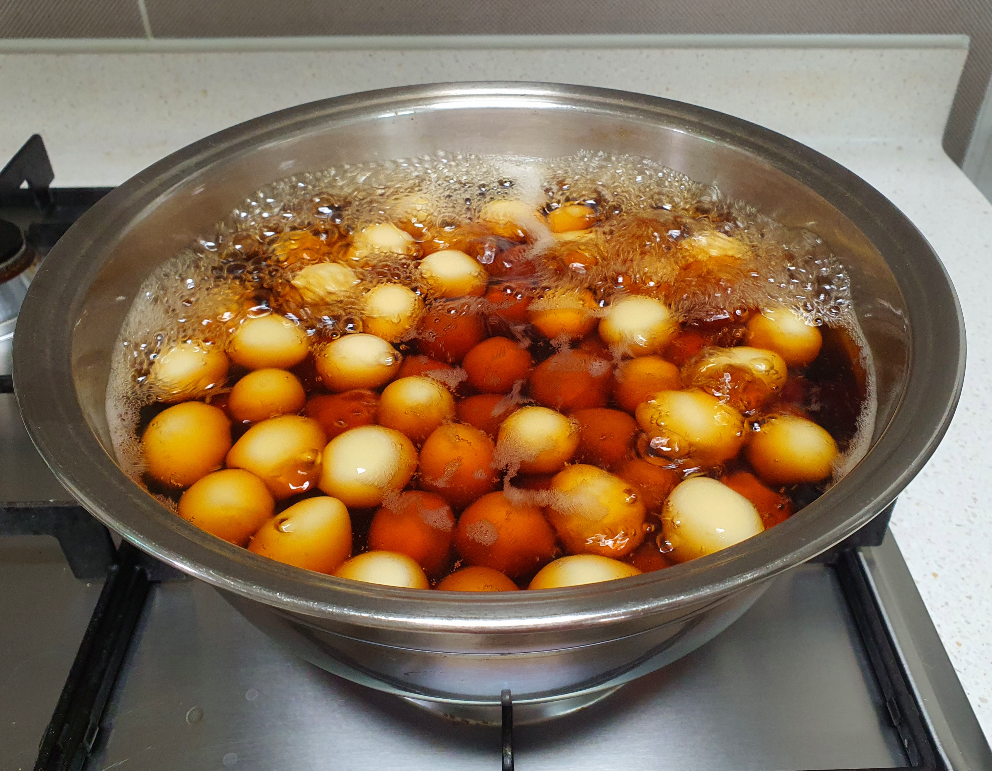 소주를-넣어주면-비린-맛이-제거됩니다.