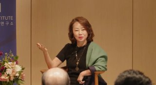 이연향 국무부 통역국장 프로필