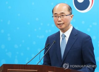 류제명 공직 경력