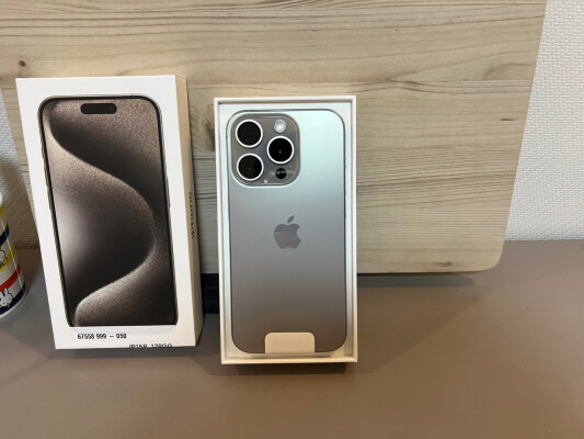 아이폰15 프로 네츄럴티타늄
