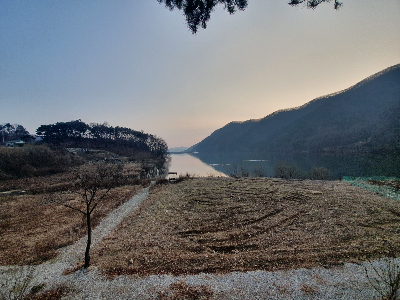 안성카페 미산저수지 더정감카페