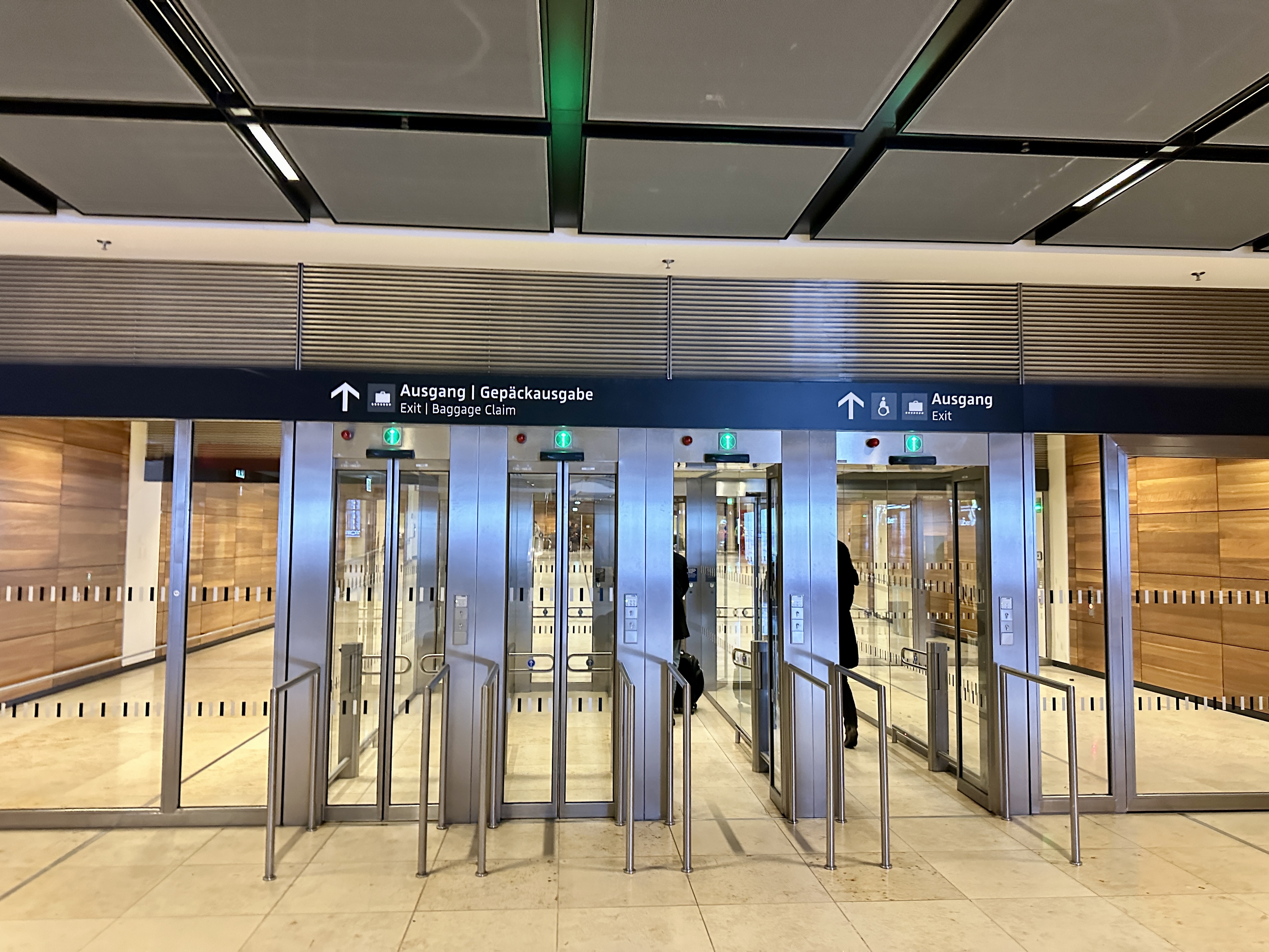 베를린 공항 도착