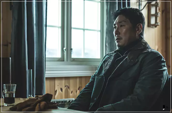 독전-서영락을-바라보는-조원호-형사