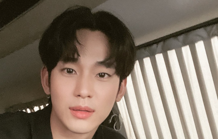 김수현&middot;김새론&amp;#44; 열애설부터 충격적인 비보까지 - 사실과 루머 총정리