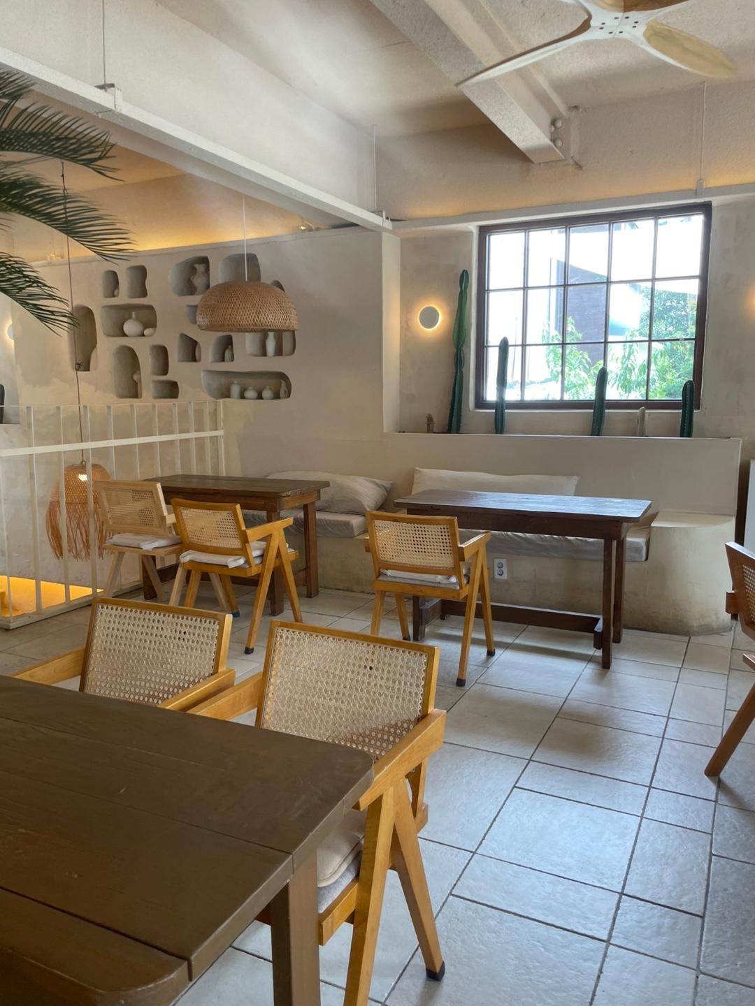 도나스데이 용인 본점 대형베이커리 카페