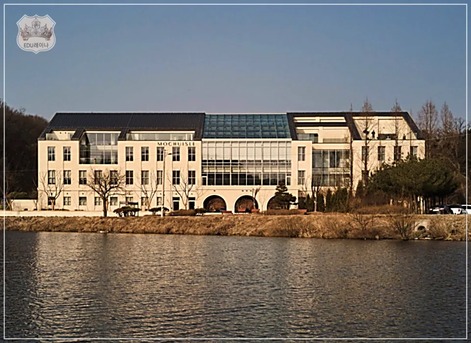 모쿠슈라-낮풍경-호수