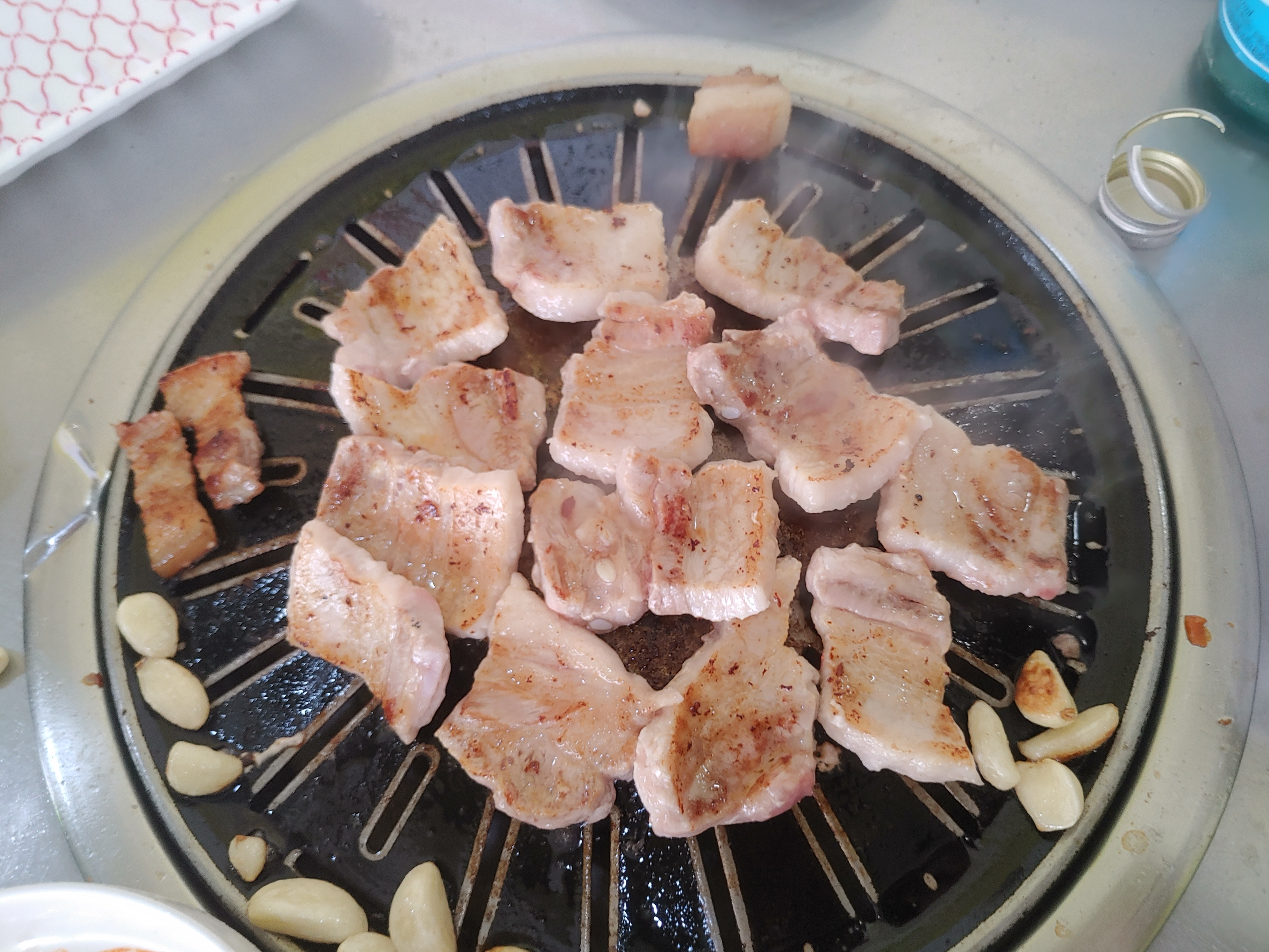 삼겹살 구운사진