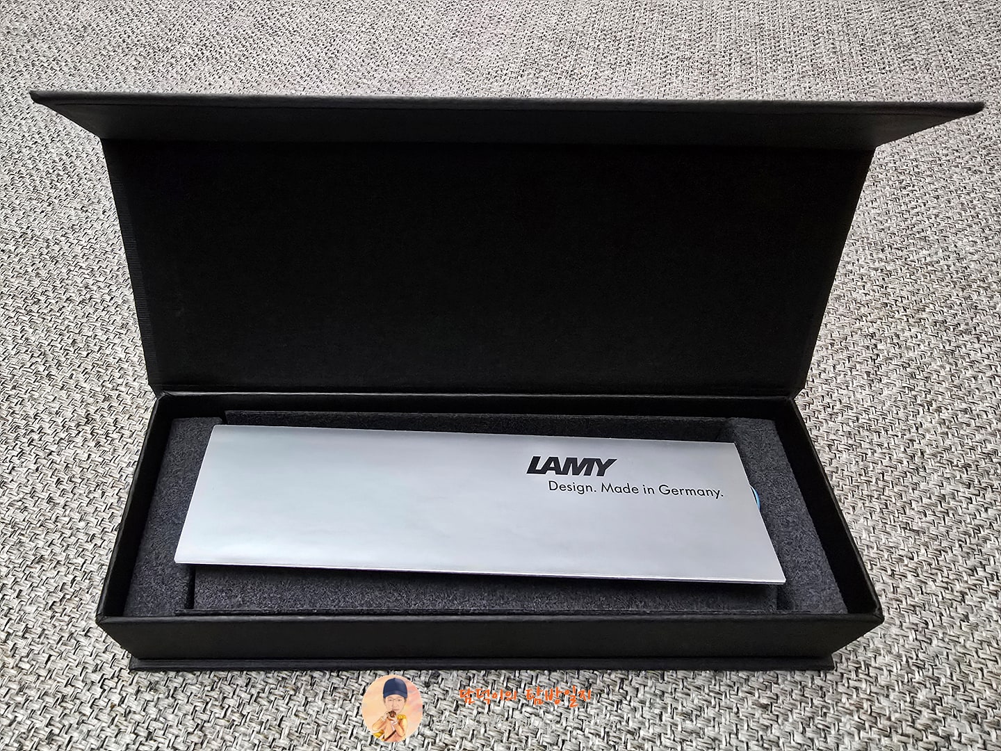 라미 사파리 아쿠아 스카이 샤프