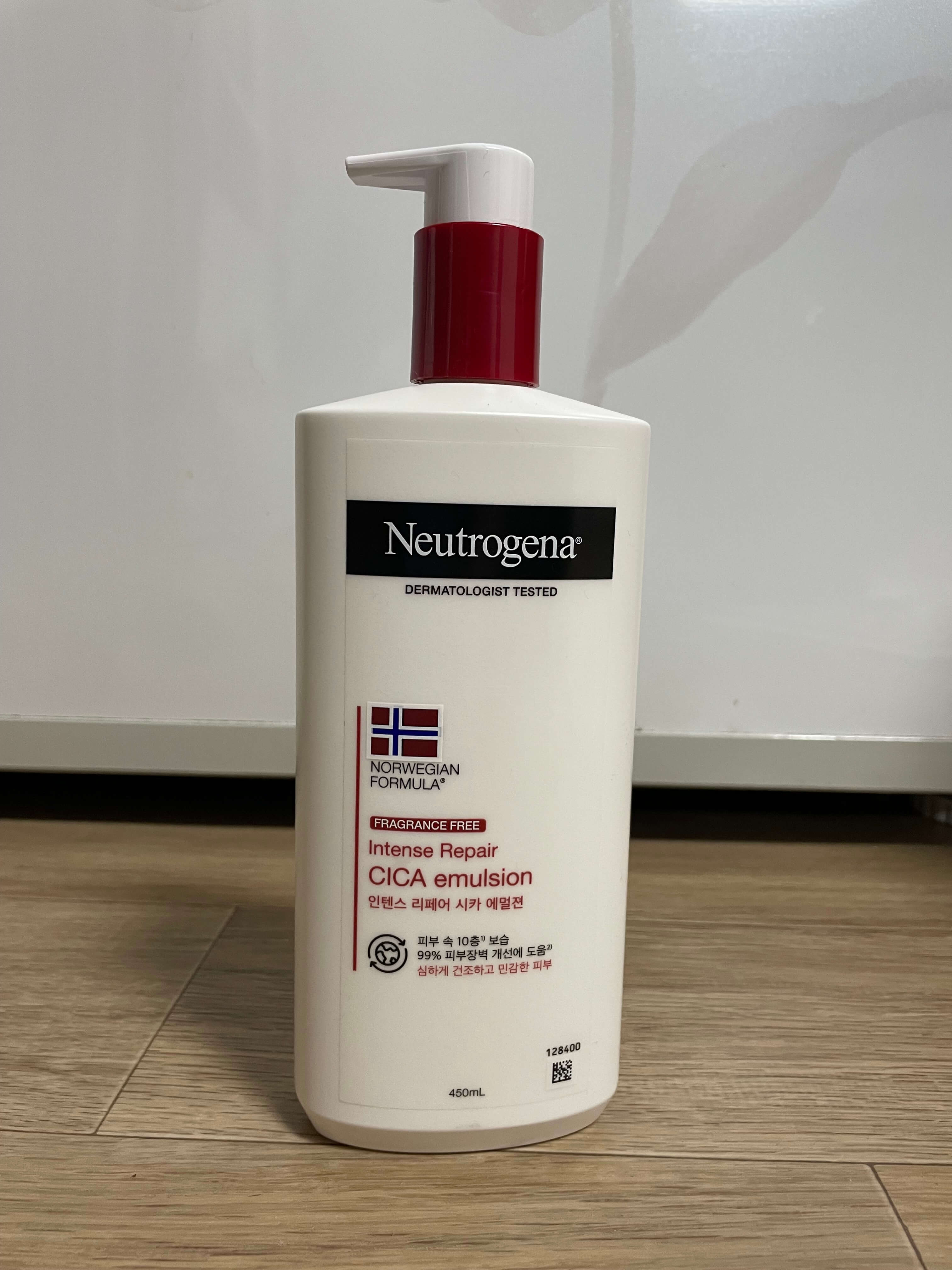 뉴트로지나 시카 에멀전 450ml 제품 사진