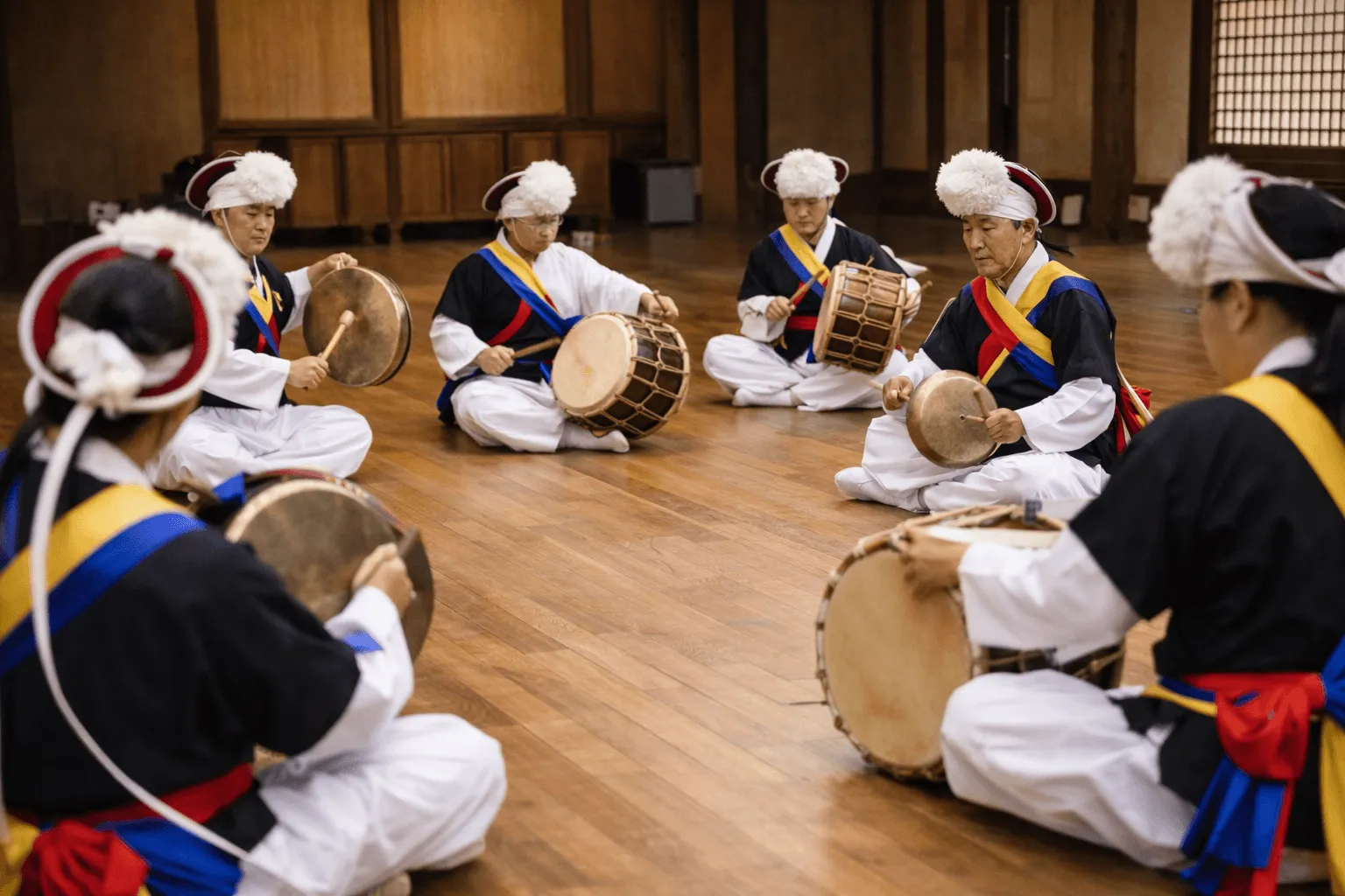 사물놀이가 단순한 연주가 아닌 이유