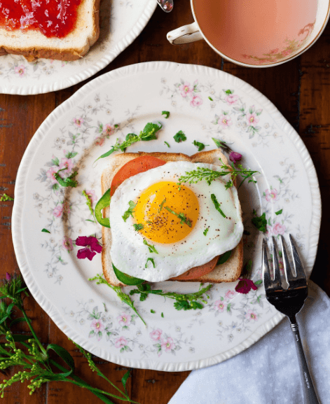 계란으로 만든 요리