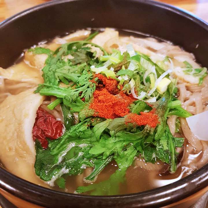 백반기행 박은영 편 동치미 막국수 메밀 칼국수 새우 교자 만두 직화 불고기 관악 신림 맛집 소개