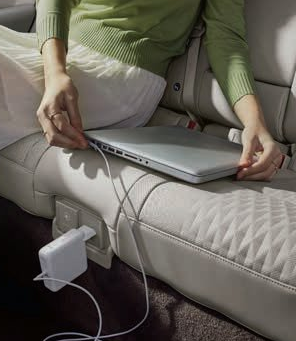 GV60 vs EV4 비교! 가격, 주행거리, 성능 차이 총정리