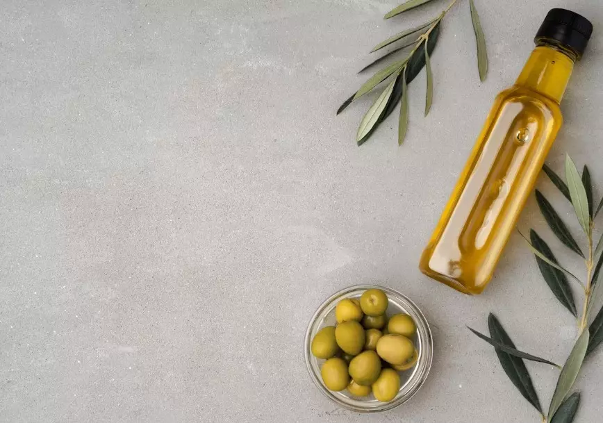 콜린이 풍부한 올리브유와 다크 초콜릿