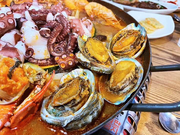 생방송오늘저녁 황제 소갈비찜 꽃게 전복 대하 통문어 해물 듬뿍 맛집 추천