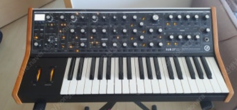 Synthesizer