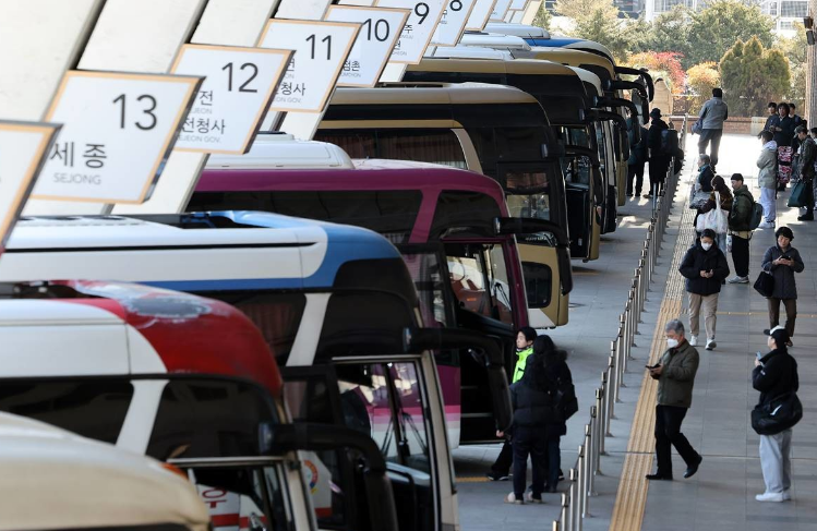 전국 모든 고속버스에서 무료 와이파이 시행! 이용 방법과 혜택 총정리