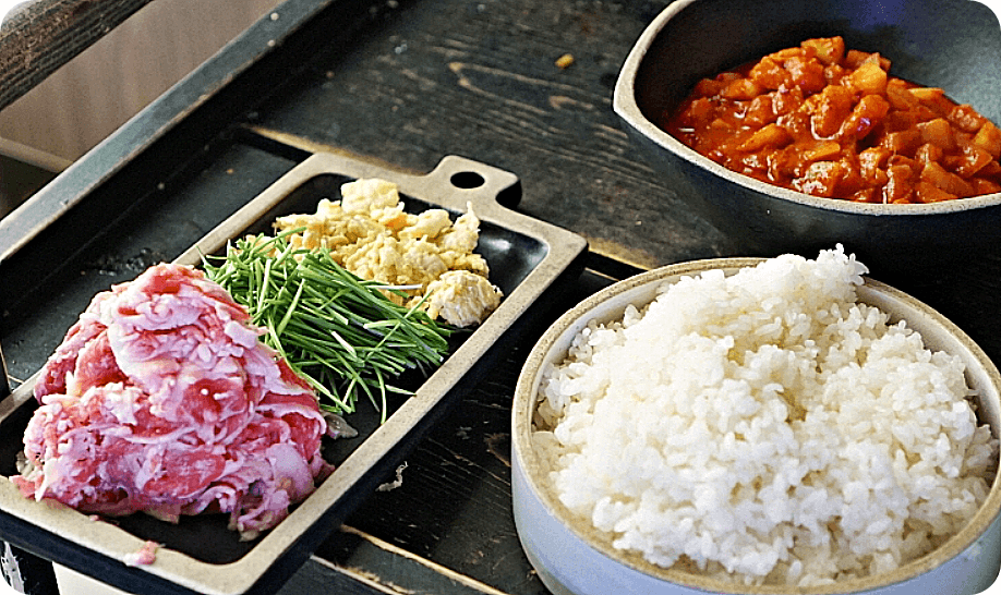 우미학 (깍두기볶음밥)