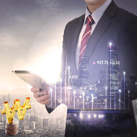 주식전문가남성정장차림재테크습관