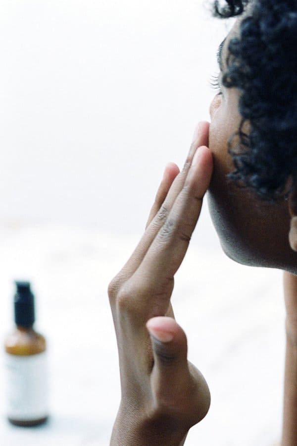 라부르켓-페이셜-크림-얼굴-사용