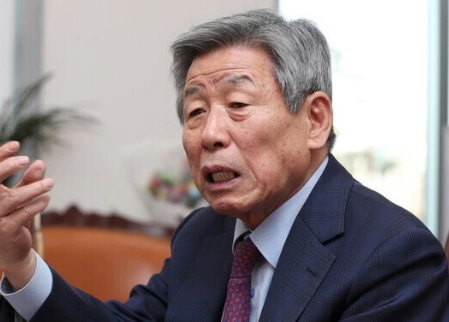 유인태 전 국회 사무총장 민주당 당규 개정 비판 이유