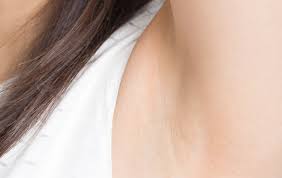 왼쪽 겨드랑이 아래 통증