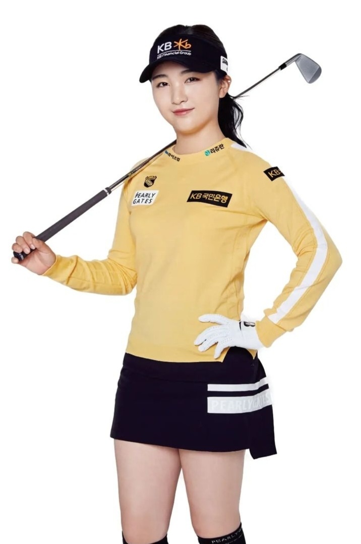 신인왕 레이스 1위 이예원ⓒKLPGA